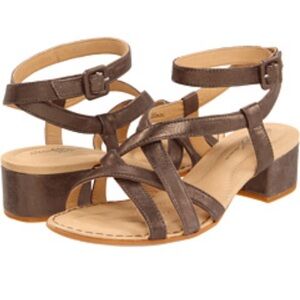 Born Crown Metallic Bronze Strappy Sandals Block Heals Women’s 10